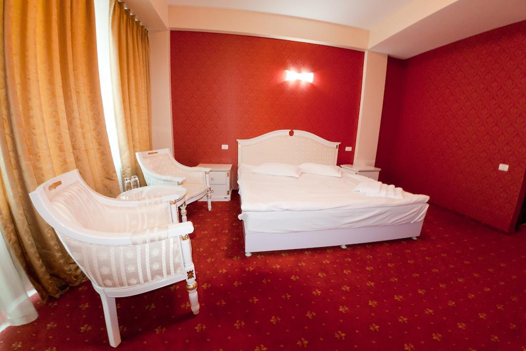 Complex Aristrocratos Hotel Mamaia Room photo
